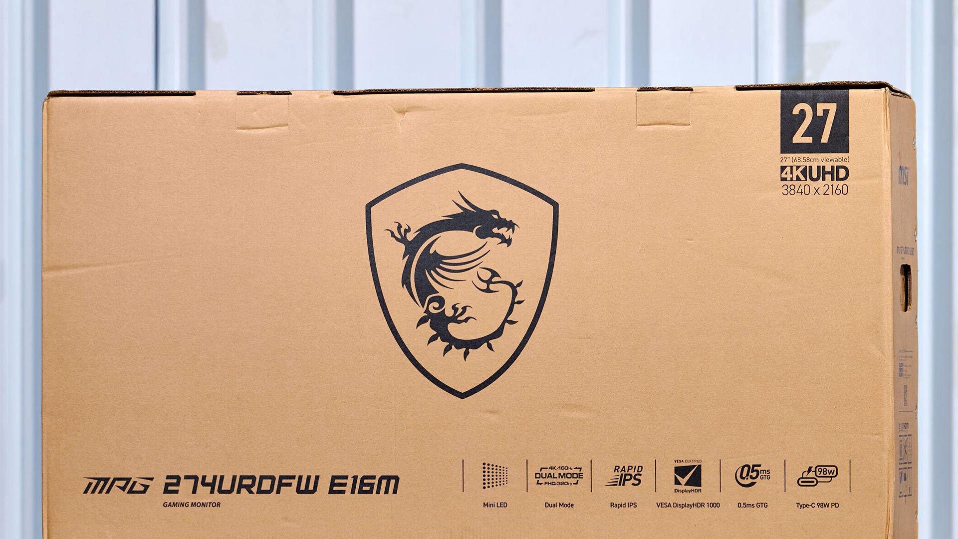 微星MPG 274URDFW E16M白龙图赏：纯白美学与硬核性能的视觉交响