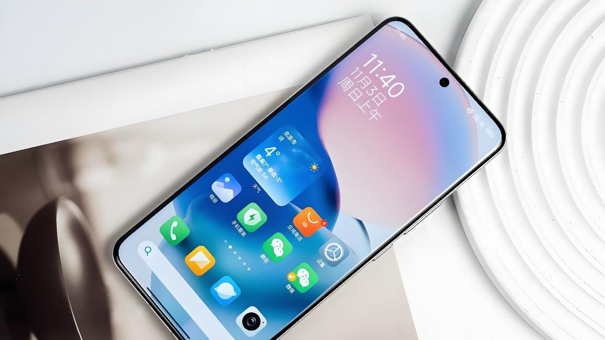 再见了，iPhone 16！骁龙8至尊版+徕卡影像，才是小屏旗舰的真正答案