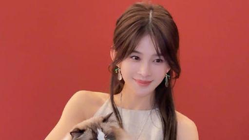 演员赵樱子曝男友是一线男明星：比我小12岁