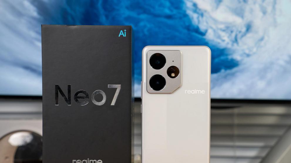 千元机市场诞生“新黑马”，天玑9300+7000mAh，如今跌至1275元起