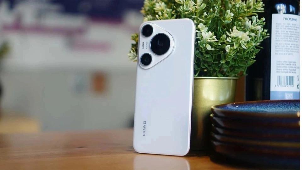 華為開(kāi)始“反擊”，12GB+512GB跌價(jià)2778元，高端旗艦售價(jià)“大跳水”