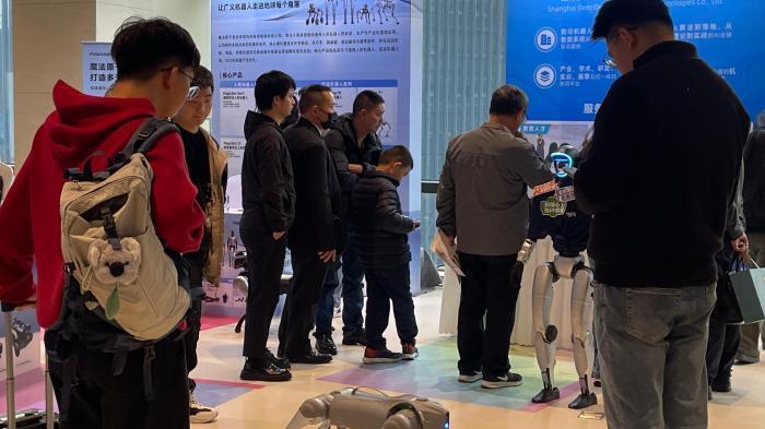 熱鬧的機(jī)器人行業(yè)：驅(qū)動(dòng)供應(yīng)商提升速與質(zhì)