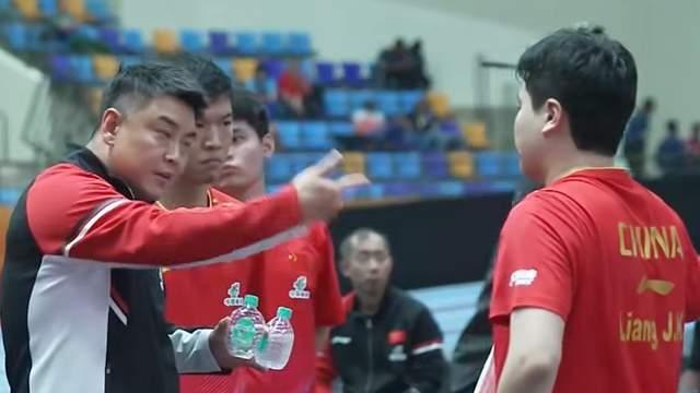 梁靖崑3-1阿拉米扬！第二局逆转后拿捏对手！助男团1-1追平伊朗！