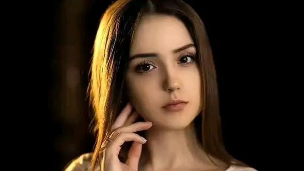 跨越国度的精灵之美——探索国外女星的童话气质