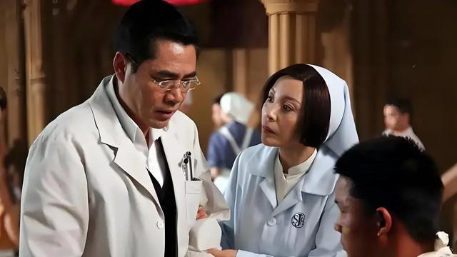 谍战巨制横空出世，播出3天热度收视率双登顶，谍战风云再度席卷