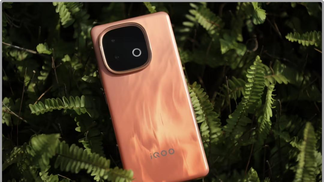 iQOO Z10 Turbo闪现，有点意思！