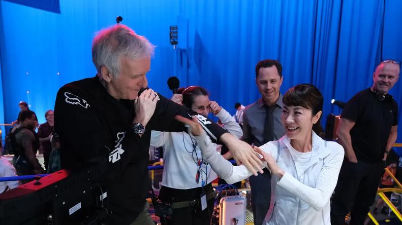 《阿凡达3》试映口碑大爆，《哪吒2》全球年冠保不住了？