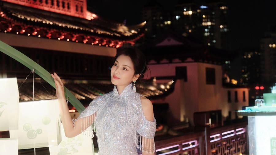 刘涛这张旗袍照，藏着我们最该学的本事，让我们一起学起来吧