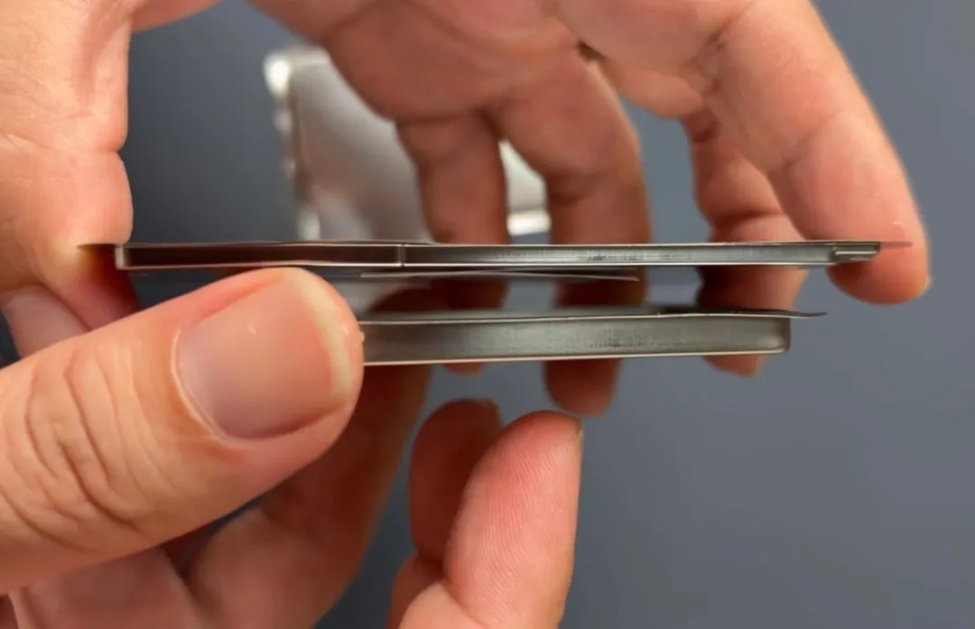 新 iPhone 實錘，史上最薄！