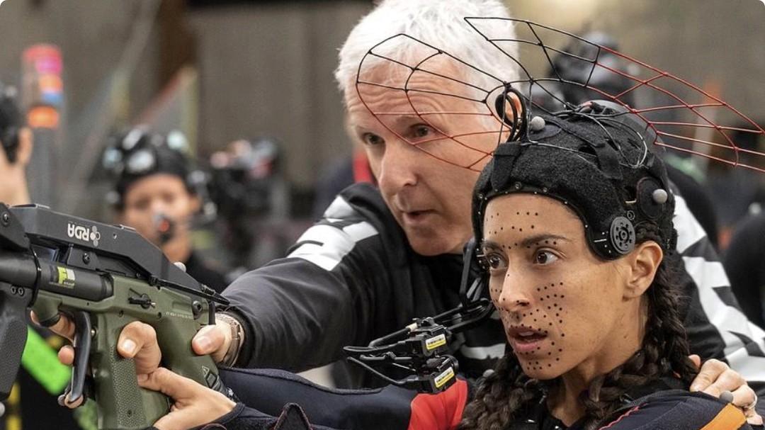 卡梅隆新片最大亮点，别林外孙女变身“性感火巫”，抢光主角风头