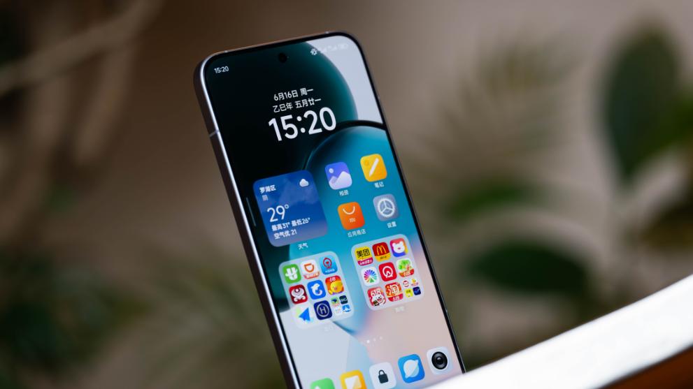 性價比第一的手機，7410mAh+324W+金屬框+IP68，有點香啊