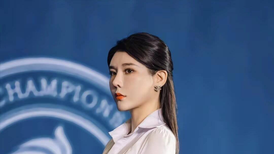 网红的养成记：刘太阳，她凭啥这么火？