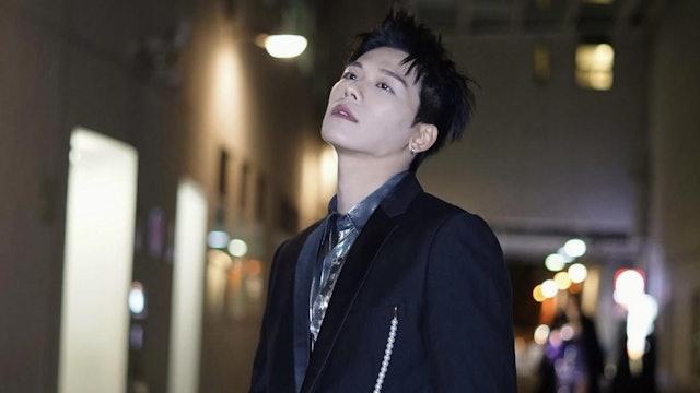 19岁TVB小花与男友亲密照曝光！曾否认有拍拖，二人年龄相差13岁