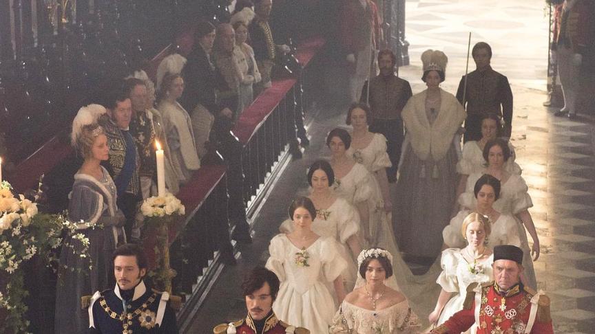 尺度惊艳！这部颜值神剧，太狗血了