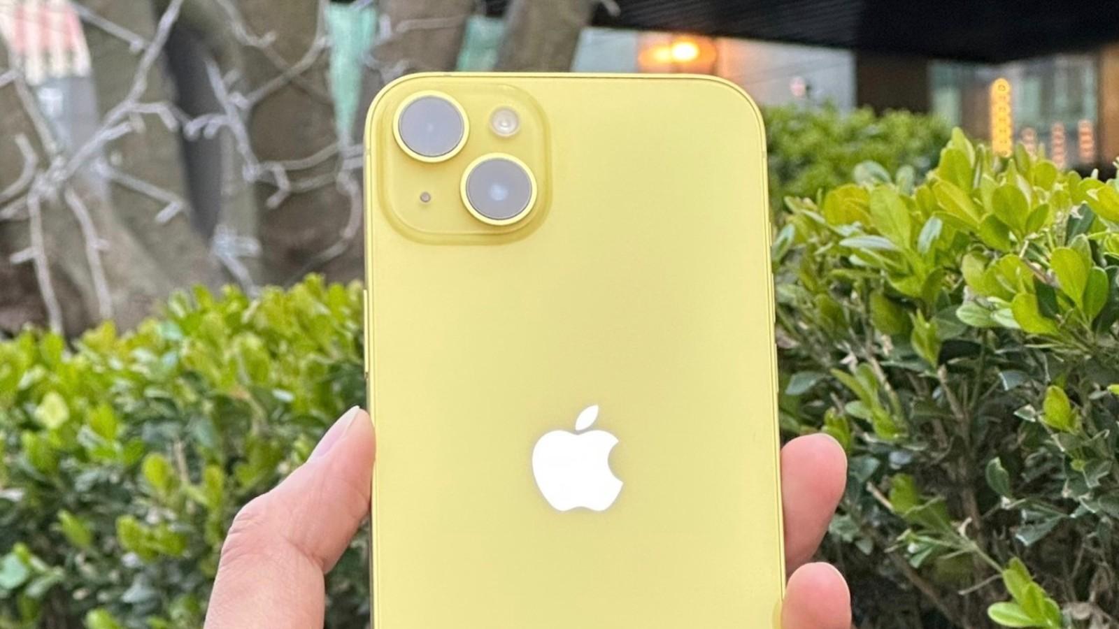 库克努力冲销量，iPhone 14低至2634元起，果粉终于等到了