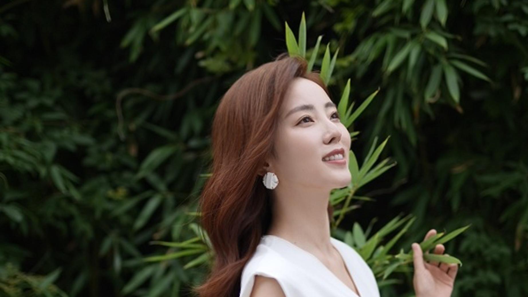 主持人，李思思，优雅温柔女神