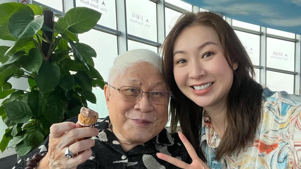 TVB女星室内与友人吸同一支烟，视频曝光被轰违法，一举动惹众怒