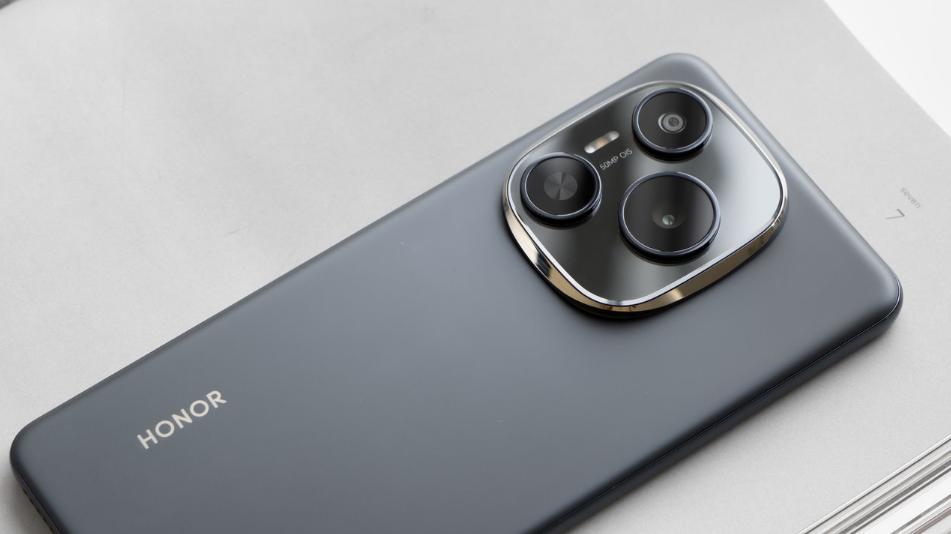 10000mAh+天玑8500，定价1999元起，荣耀真够意思！