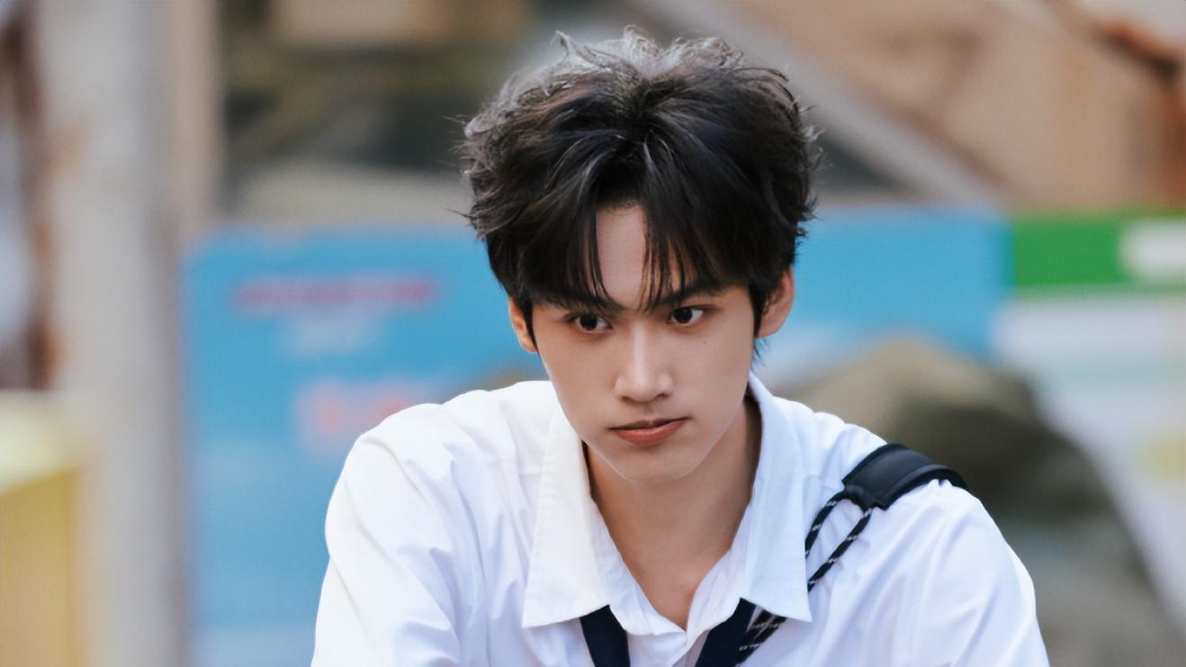 陈晓和陈妍希新剧对打，大部分明星都帮陈妍希宣传，陈晓输了吗？