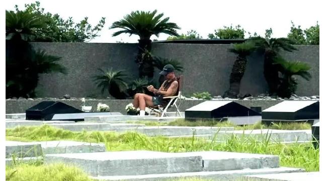 网友金宝山偶遇具俊晔：烈日下的守候