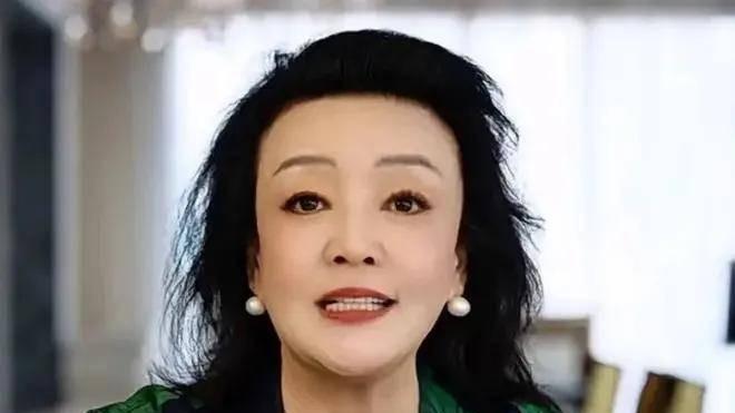 汪小菲大婚在即，一家新五口亮相国贸，张兰笑开花，这氛围太甜了！