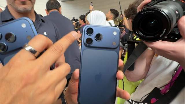 买了一台iPhone17，同时拥有自信、自卑两种心态？