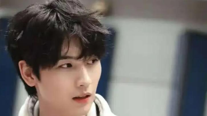 李兰迪张新成结婚，光头傍新富婆，双陈财产，黄俊捷被锤恋情？