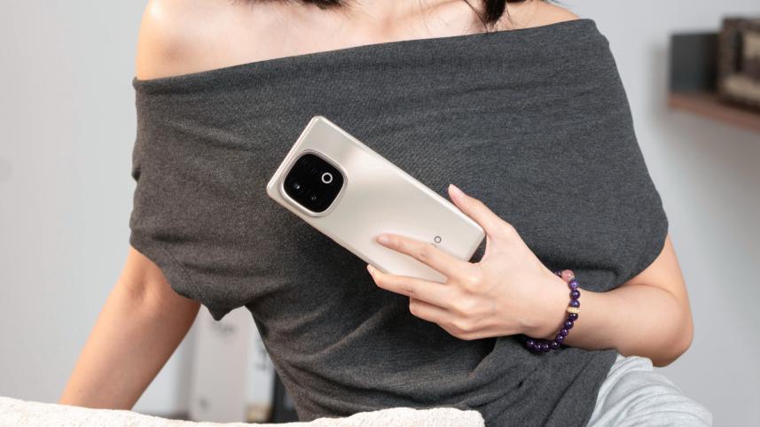 7620mAh+144Hz+190万，iqoo“续航王”再降价！仅1376元