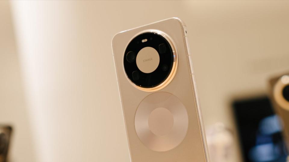 華為手機傳出好消息：連續兩周份額稱霸，力壓眾友商！