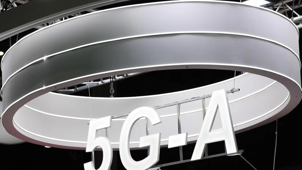 前瞻布局的谜题：华为Mate40系列，为何能拥抱5G-A？