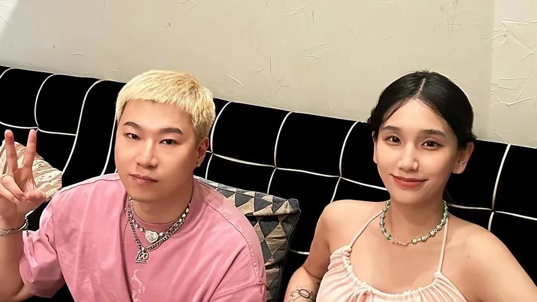 凌晨三点家暴，模范夫妻人设崩塌，娱乐圈的真相究竟是什么？