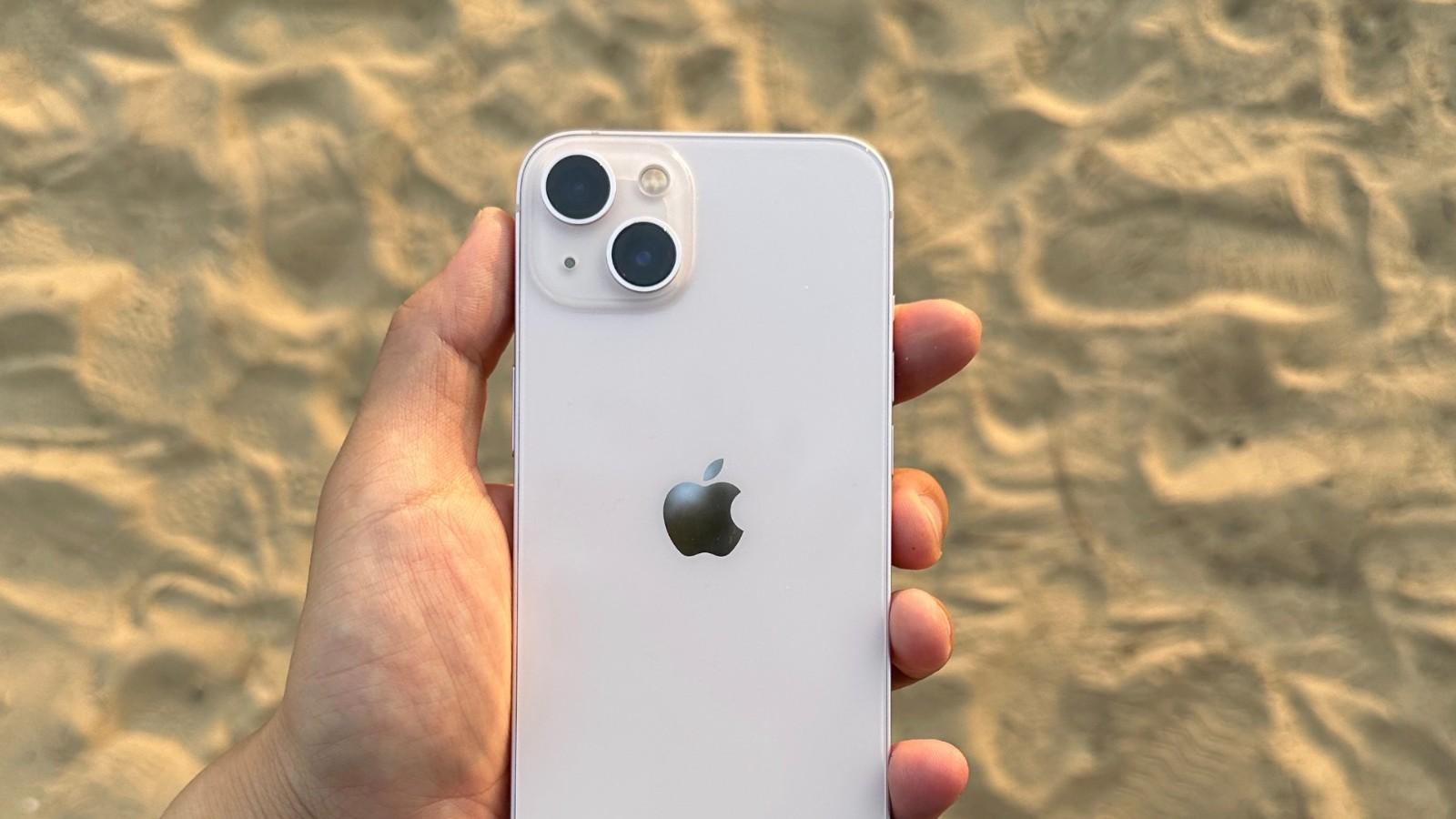 从5999元跌至2710元，A15芯片+轻薄机身，苹果小屏旗舰彻底清仓