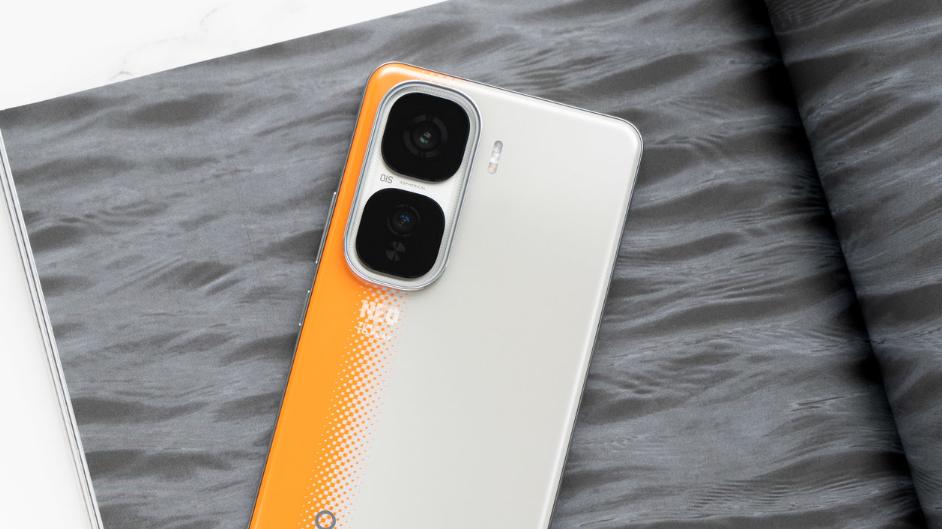 2k大直屏、長焦鏡頭、7k電池、金屬中框，子系次旗艦手機有點猛啊