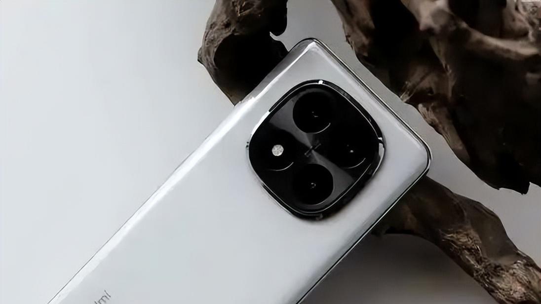 性价比之王！天玑7025-Ultra+120Hz阳光屏+OIS主摄