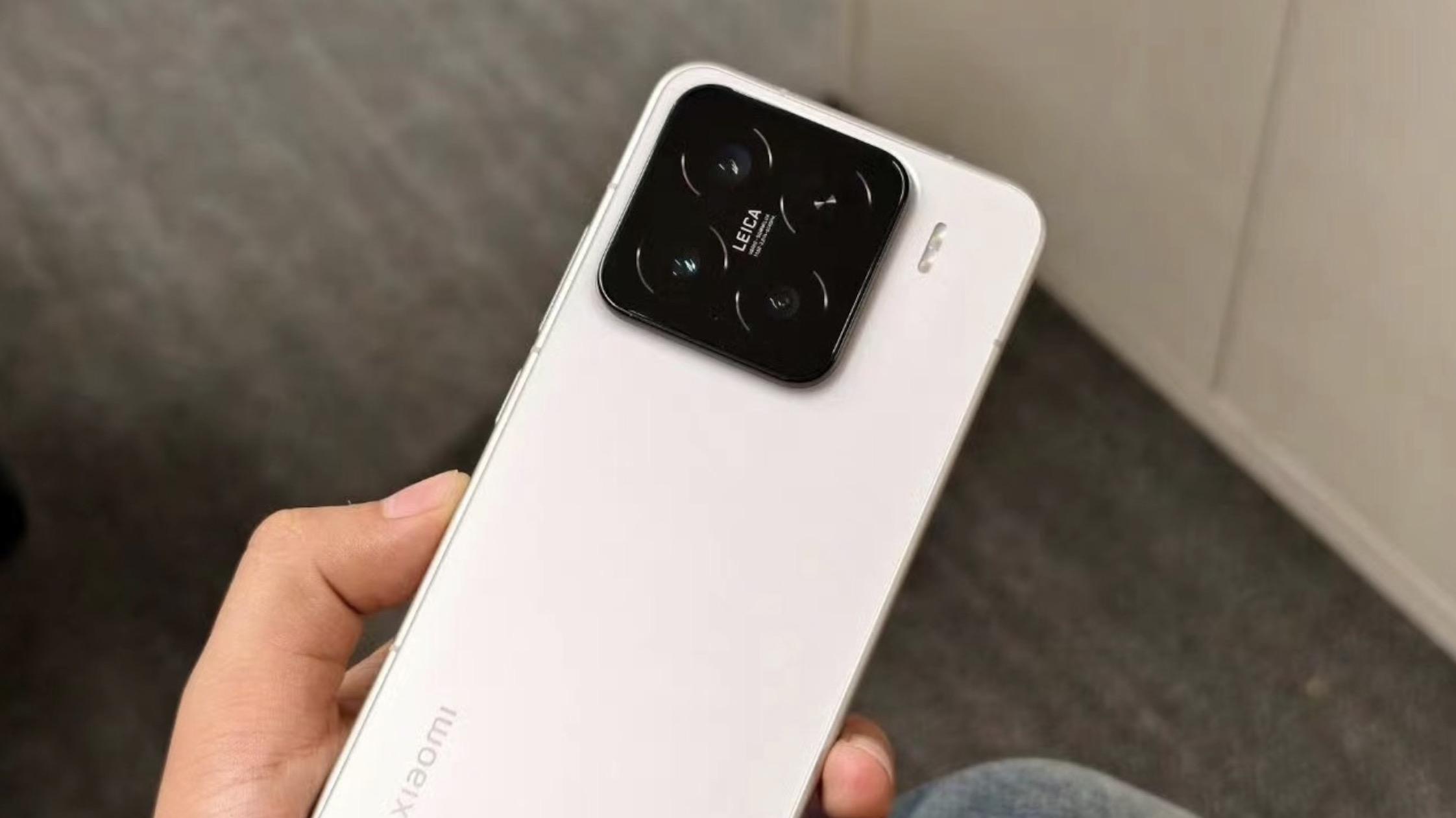 小米努力清仓，16GB+512GB下跌1311元，骁龙8至尊版+长焦+无线充