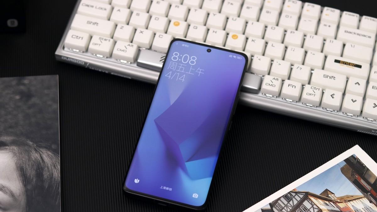 雷军突然清仓，从6499元跌至2999元，米粉：一切来得如此之快！