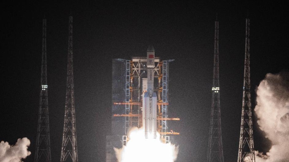 太空“办公新伙伴”：华为商用电脑随天舟九号开启中国智造新篇