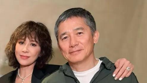 刘嘉玲带梁朝伟朋友聚会，44岁陈冠希瘦成猴相，梁朝伟社恐到扣手