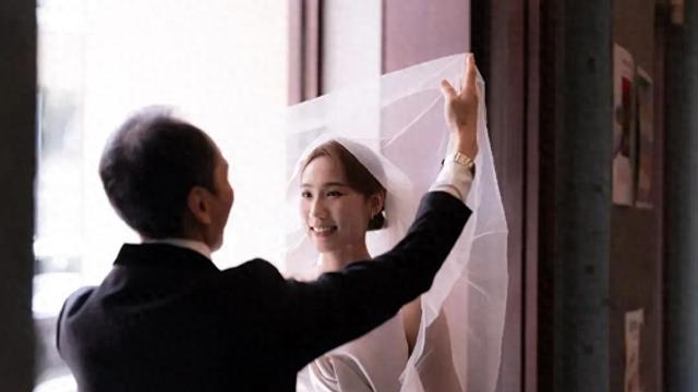 TVB女神与拍拖九年圈外男友结婚，感谢丈夫包容承诺考虑生小朋友