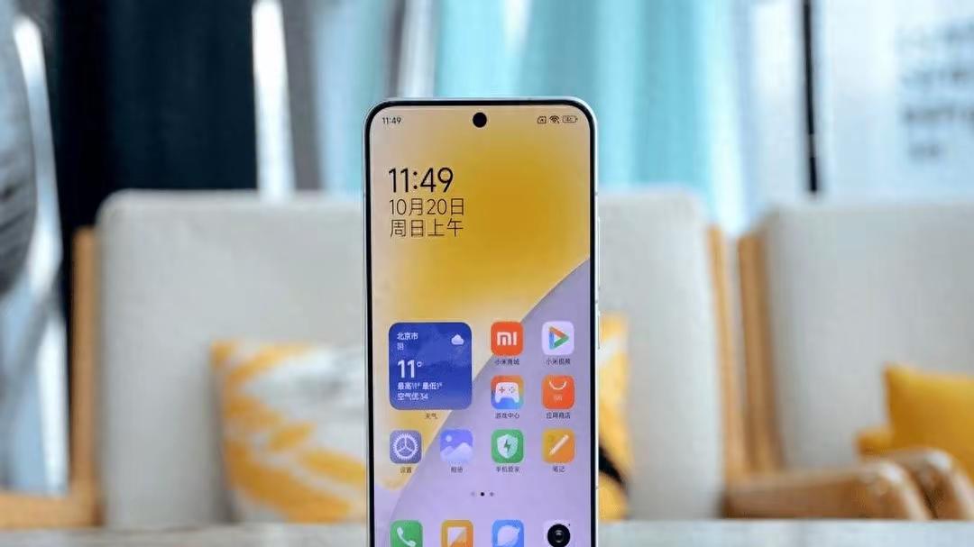 給長輩買手機別只看參數！這3款不用教的才適合