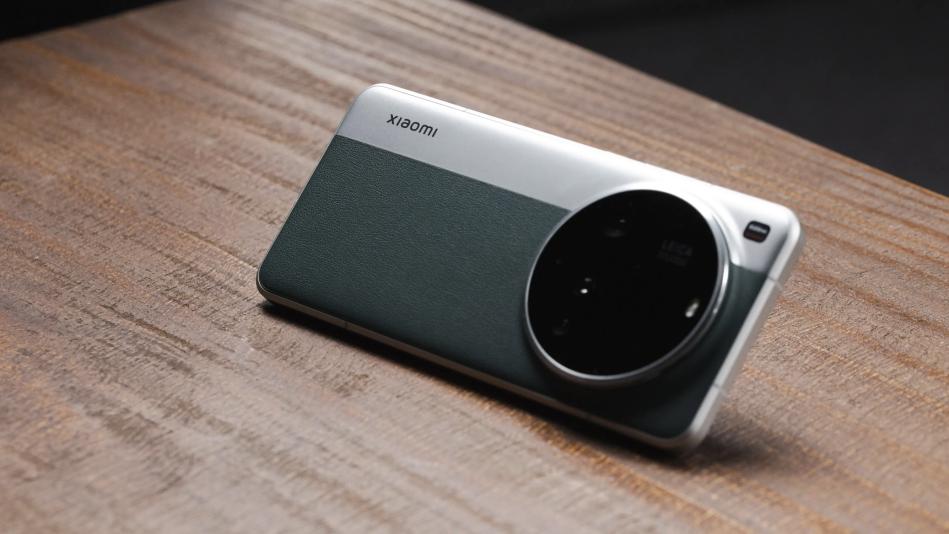 小米16 Ultra超前瞻来袭：新影像架构+滤镜水印，有望年前发布！