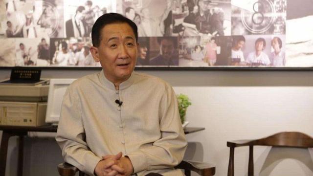 梁天爆料：英达让他寒心！不参加妹妹婚礼，愧对宋丹丹？