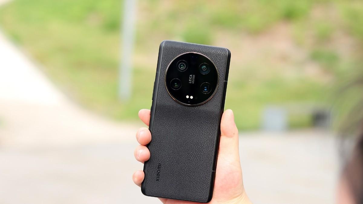 小米超“半价”清仓，跌价3500元，1英寸徕卡+环形冷泵+澎湃P2芯片