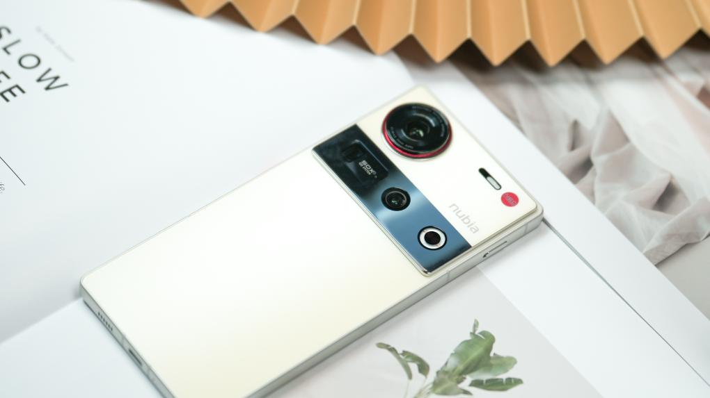 被冷落的高端旗舰！骁龙8至尊版+16G+512G+真全面屏，低至3499元