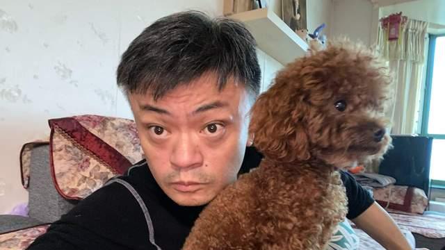 高亮去世后高明首现身！模样惹人疼，遗孀发长文：希望你借命而生