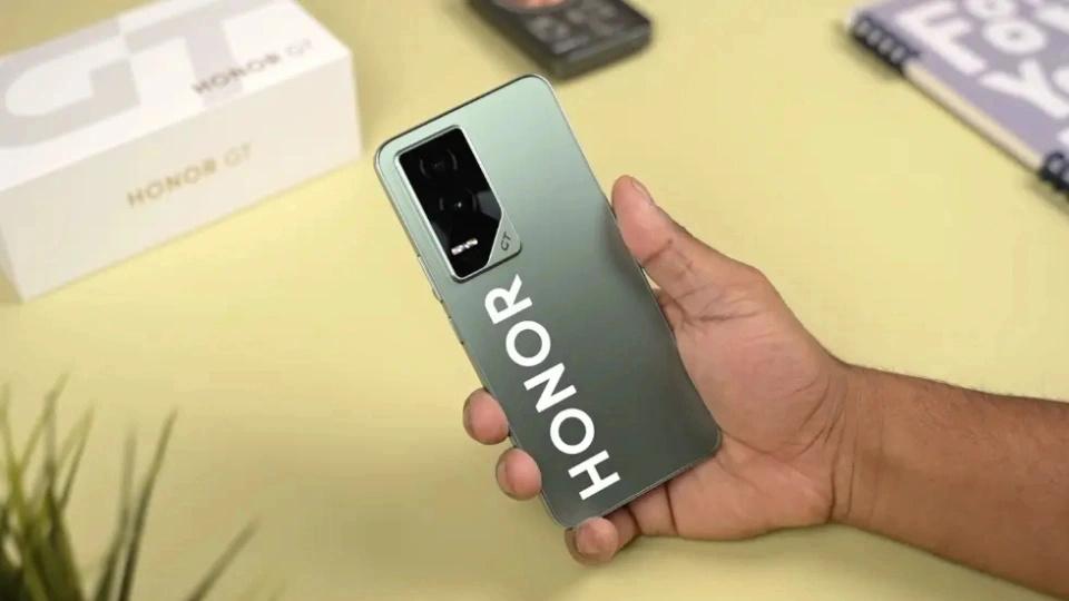 榮耀更激進了，從2599元降至1444元，512GB旗艦跌至“谷底價”