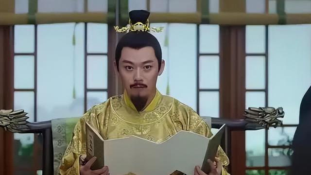 放弃高薪做演员，演10年鬼子都没红的芦芳生，搭档雷佳音总算火了