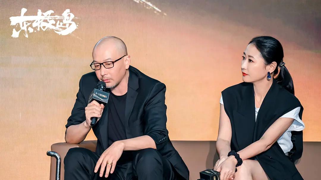 《东极岛》定档，票房有望30亿起，但要解决两大变数