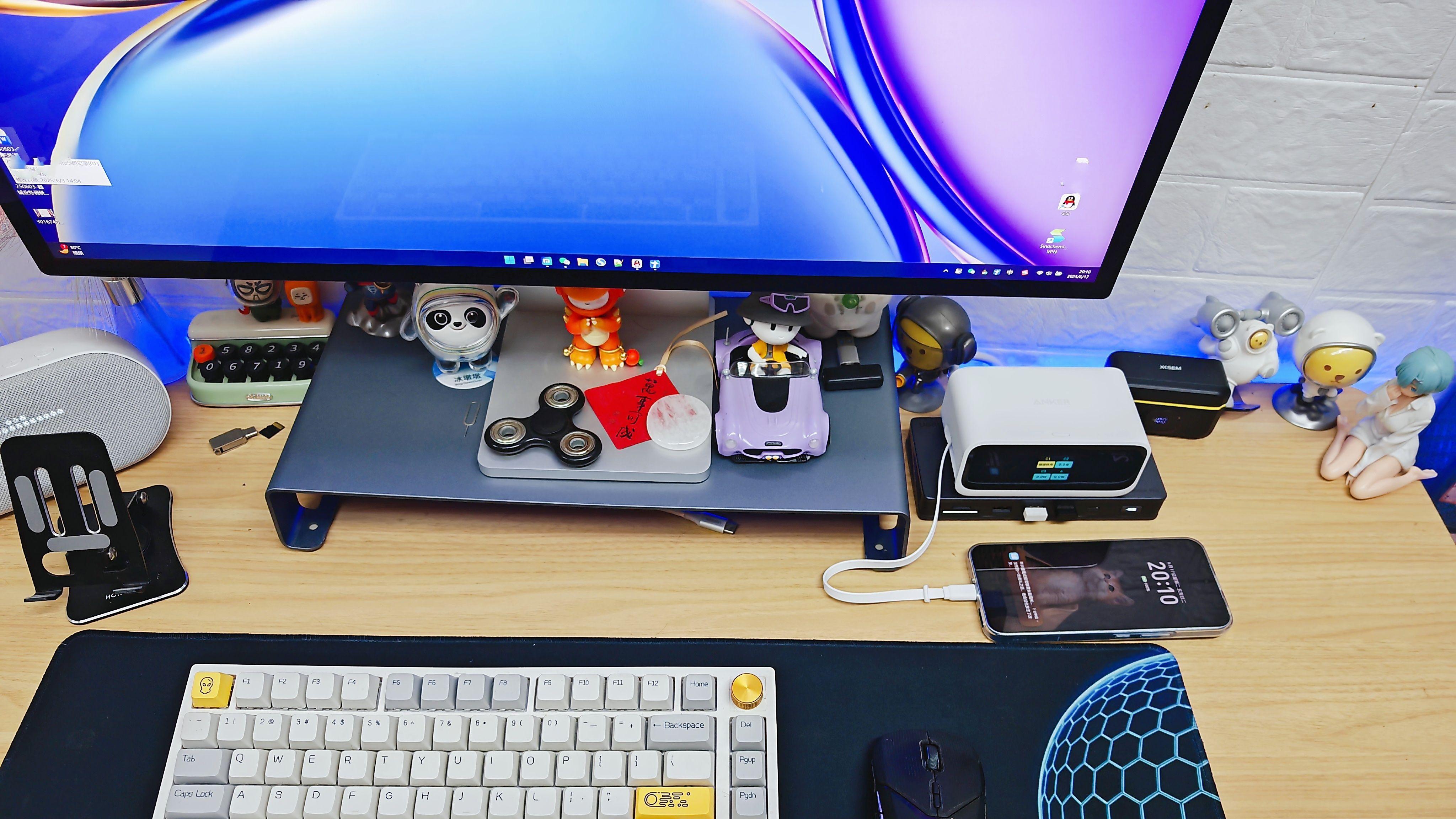 有这桌搭太简单，伸缩线材+多口快充，安克桌面充mix上手体验