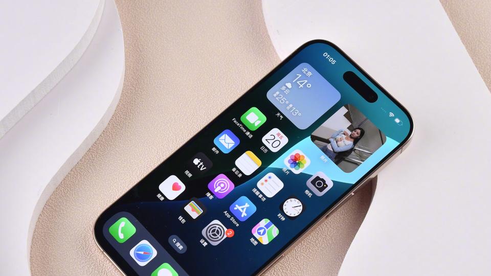 国产四大旗舰与iPhone销量对比：小米15系列登顶，iPhone已破千万！